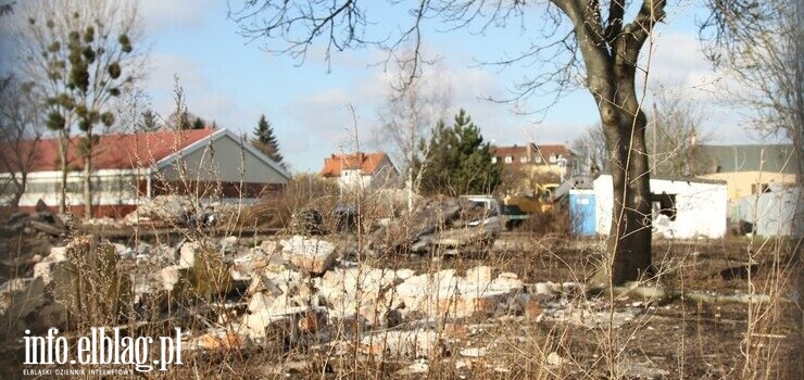 Elblg: Rozbirka na Wyspie Spichrzw. Szykowane jest miejsce pod kolejn inwestycj