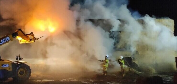 Pożar kostek słomy przy kotłowni we Fromborku
