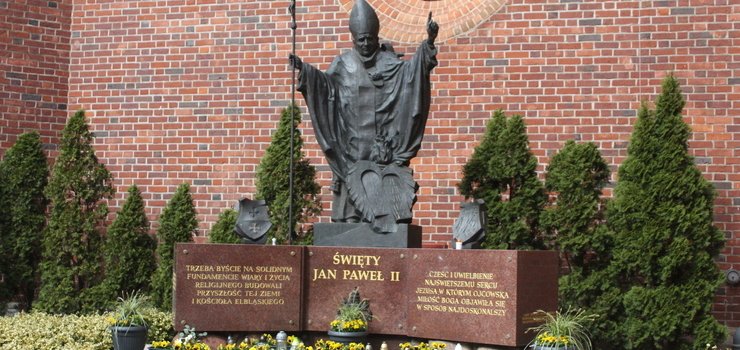 Elbląg: 18. rocznica śmierci Jana Pawła II. "To on obudził w nas solidarność"