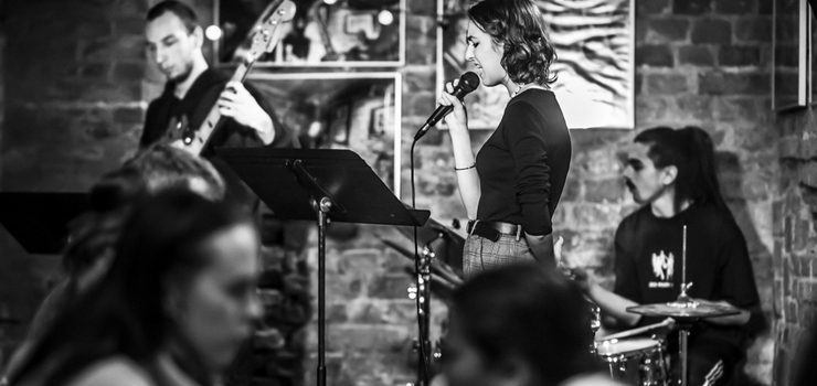 Przedświąteczna sesja jazzowa w klubie Krypta