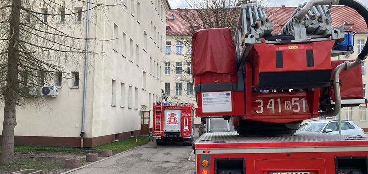 Elbląg: Pożar w szpitalu? Na miejscu pracuje straż pożarna
