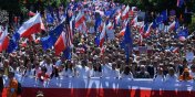 Elblążanie na demonstracji w Warszawie. "To marsz wszystkich Polaków, którym na sercu leży los Polski"