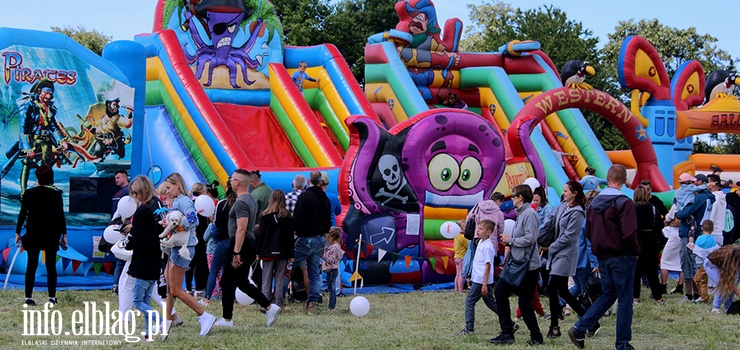 Festyn na lotnisku w 24. rocznicę wizyty Jana Pawła II w Elblągu