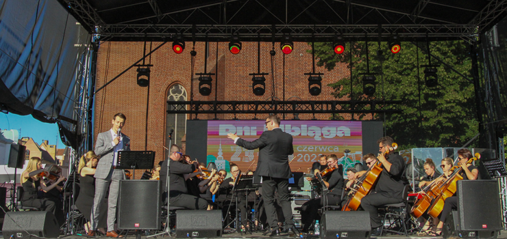 Martyna G±sak i Elbl±ska Orkiestra Kameralna na zakończenie ¶więta miasta (zdjęcia)