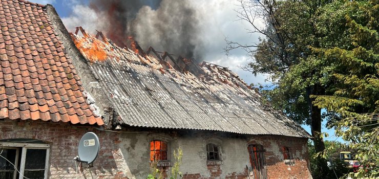 Poar budynku gospodarczego w Zajczkowie