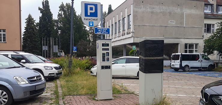 Nowe parkometry za 1,1 mln z. Pierwszy postawiono przy UM