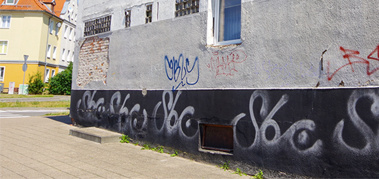 Zaniedbane ulice Elbląga: 12 lutego (Nowy cykl info.elblag.pl odc. 1)