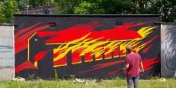 Elbl�g ma nowy mural. Grafika upami�tnia ofiary "Sprawy Elbl�skiej"