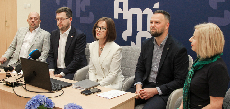 Wiceminister Andrzej Śliwka: W Elblągu mamy uczelnię, która kształci lekarzy. To wielka duma dla miasta i regionu