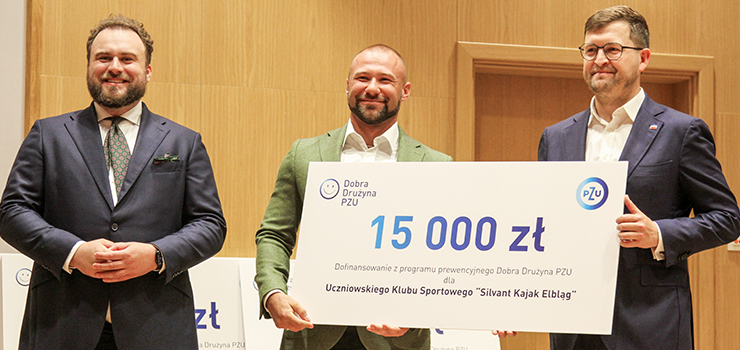 Elbląg: Siedemnaście klubów otrzymało czeki od PZU. " To pieniądze na nowy sprzęt, wynajem obiektów..."