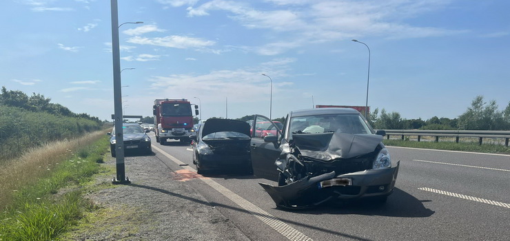 Kolizja trzech samochodw osobowych na S7