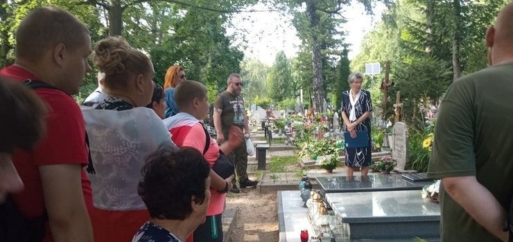 ladami „elblskich" Powstacw Warszawskich