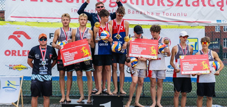 Srebro młodych elbląskich siatkarzy w Mistrzostwach Polski w Siatkówce Plażowej