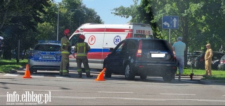 Mickiewicza: 73-latek potrącił kobietę na przejściu dla pieszych