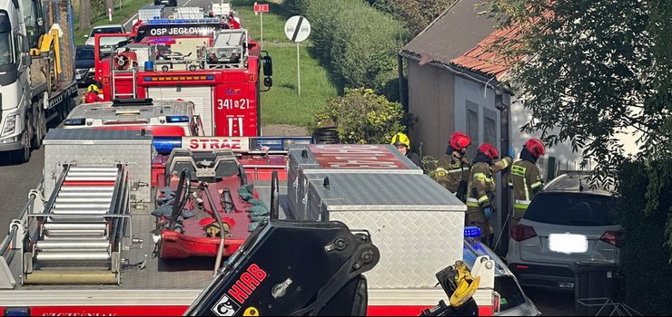 Samochód osobowy wjechał w dom