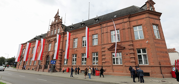 „To pera architektoniczna miasta Elblg”. Budynek Poczty Polskiej w nowej odsonie