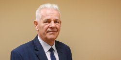 Uprzejmie bez emocji i poniania – w odpowiedzi Panu Witoldowi Wrblewskiemu