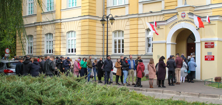 Kolejki do lokali wyborczych. Czy kady zdy zagosowa?