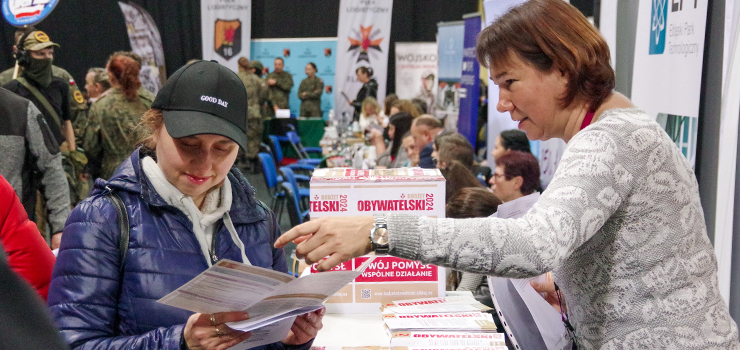 Trwają Targi Pracy i Edukacji - zobacz zdjęcia