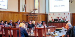 Po raz kolejny Elbl�g czeka bud�et "trudny, ale bezpieczny". Za nami debata (zobacz zdj�cia)
