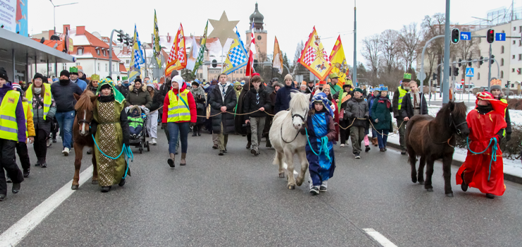 Jasełka w Elblągu. Orszak Trzech Króli przeszedł ulicami miasta (zobacz zdjęcia)