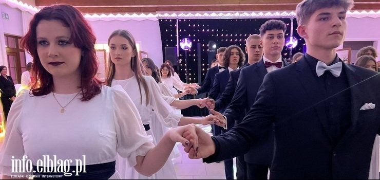 Za nami Studniówka II LO. "Niech ten bal będzie ukoronowaniem czasu spędzonego w Jagiellończyku"