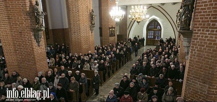 Radny w obronie uczestników nabożeństw. „Występy są tak głośne, że nie słychać kapłana”