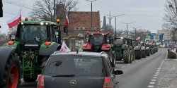 Ponad 500 pojazdw bierze udzia w elblskim protecie rolnikw i przewonikw!