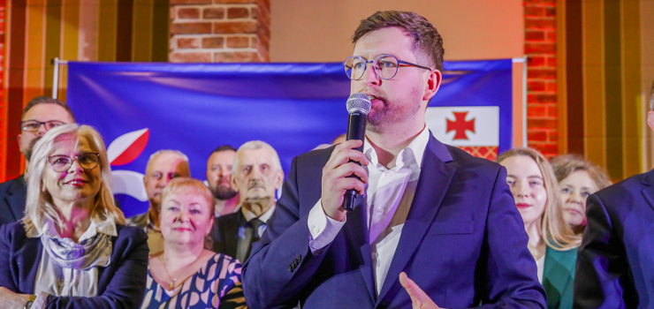 Darmowa komunikacja miejska, koniec ze SPP i nowy stadion. To zrobi Andrzej Śliwka jeśli zostanie Prezydentem Elbląga