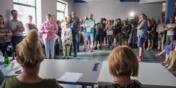 Elbl�g: To koniec sp�dzielni Us�uga Dom. Ch�tnych do zarz�du nie by�o