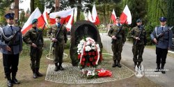 Warmisko-Mazurscy terytorialsi pamitaj o ofiarach zbroni Katyskiej