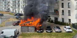 Elbląg: Po kłótniach z partnerem podpalała wiaty śmietnikowe. Zapadł wyrok