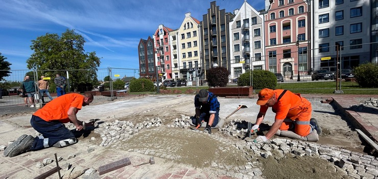 Trwa remont placu katedralnego. Prace zostaną zakończone przed Dniami Elbląga?