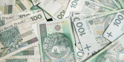 Zad�u�enie konsument�w w Polsce wzros�o do rekordowej kwoty