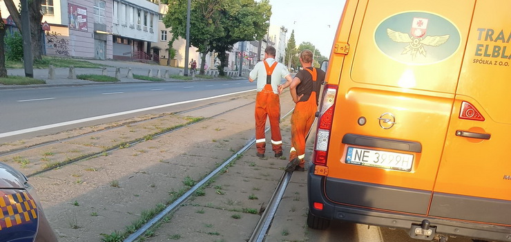 Ruch tramwajów wstrzymany do odwołania. Tymczasowe zmiany tras na liniach nr 1, 2 i 4 - aktualizacja