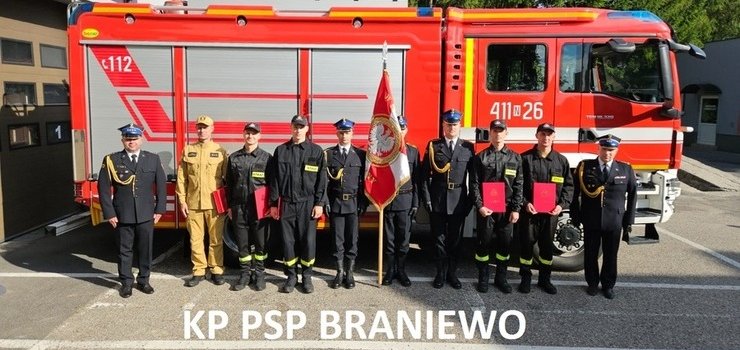 Ślubowanie nowo przyjętych strażaków PSP oraz 25 lecie służby w straży pożarnej