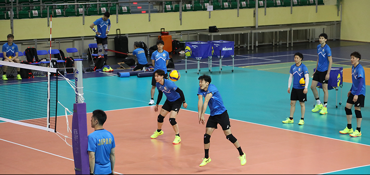 Reprezentacja Japonii w siatkówce trenuje w Elblągu przed Igrzyskami – zobacz zdjęcia