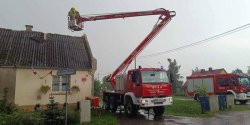 Po�amane drzewa, zerwane dachy- pracowite popo�udnie stra�ak�w