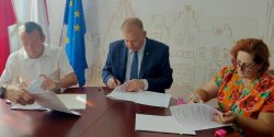 Wa�ny krok w kierunku przebudowy torowisk i zakupu nowego taboru