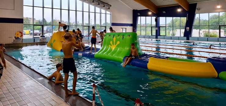Zakończenie wakacji z dmuchańcami