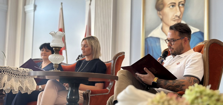 Elbląg dołączył do akcji. Za nami Narodowe czytanie