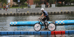  Przed nami Splash Bike Challenge. Zawodnicy b�d� je�dzi� po k�adce na rzece Elbl�g