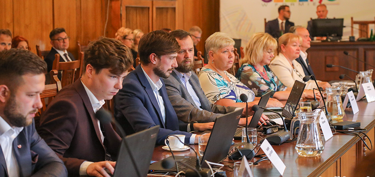 Radni długo dyskutowali, czy zerwać współpracę z Tarnopolem."Sytuacja jest napięta"