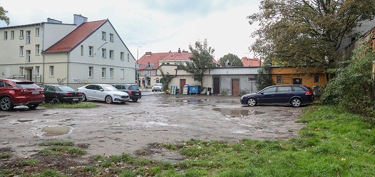 Przy ul. Kociuszki niezbdny jest oglnodostpny, bezpatny parking? 