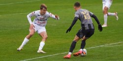 Olimpia w "dziesitk" przegrywa z liderem
