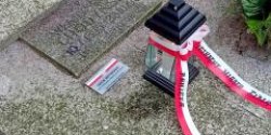 Kolejny gr�b weterana walk o wolno�� i niepodleg�o�� Polski na Cmentarzu Agrykola