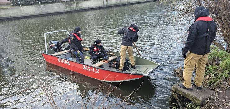 Elbląg: Płetwonurkowie poszukują 28-latka. Mężczyzna zaginął na początku listopada
