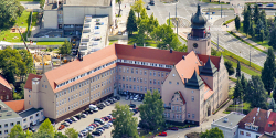 Wa�na informacja! W wigili� i sylwestra w Urz�dzie Miejskim zmiana godzin pracy