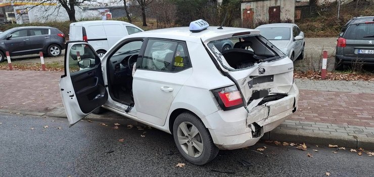 Elbląg: Kolizja trzech pojazdów na Piłsudskiego. 46-letni kierowca ukarany mandatem