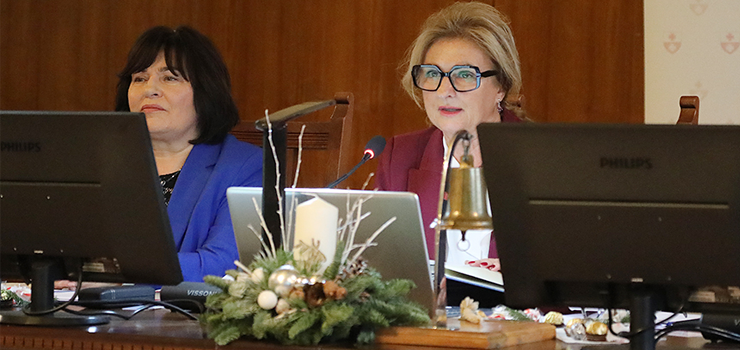 Czynsze za mieszkania komunalne pójdą w dół. W zamian będą cięcia w remontach dróg